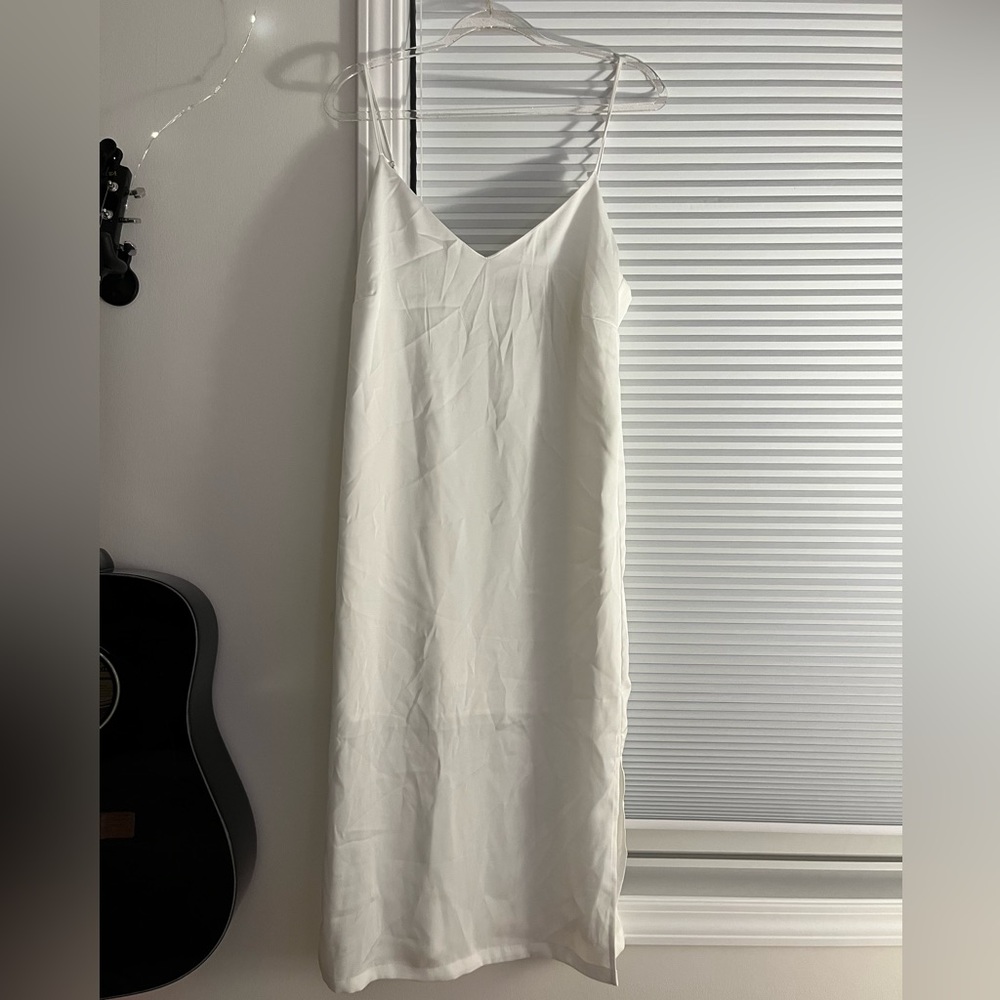 White V Neck Spaghetti Strap Midi Dress